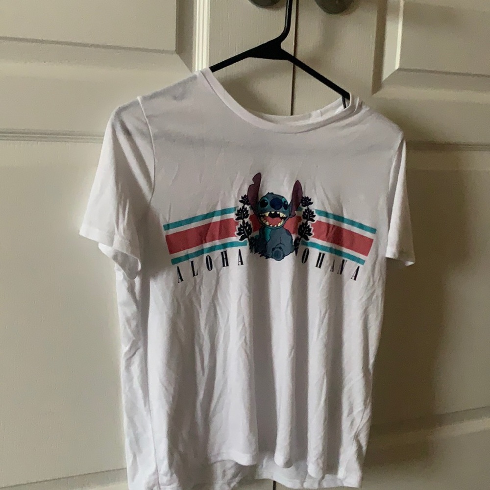 Cute stitch graphic tee for sale !